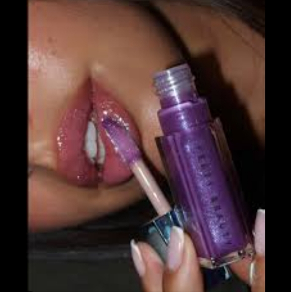 Fenty Beauty x Smurfs Gloss Bomb Keychain - Picture 5 of 11